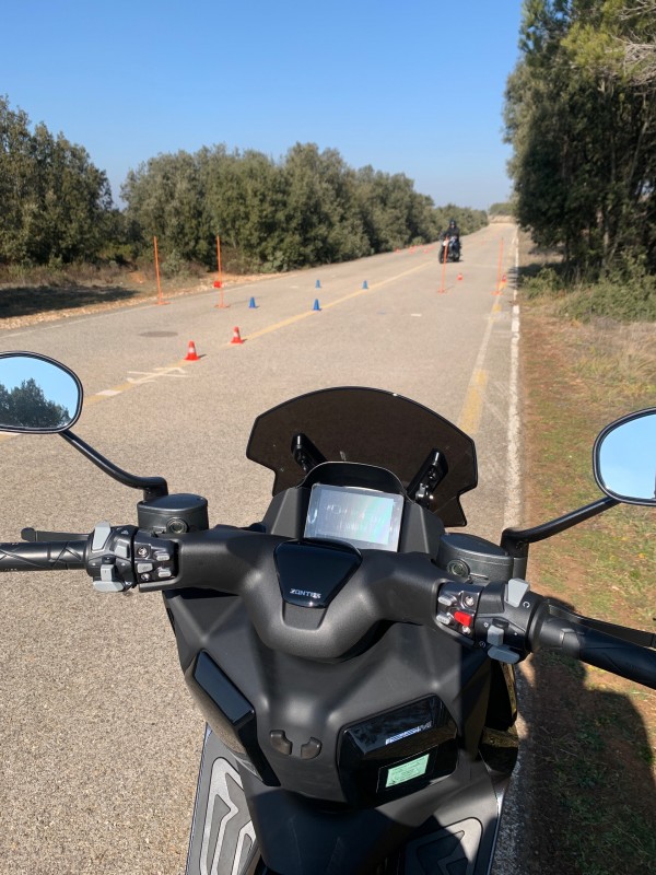 permis moto A1 sur moto et scooter 125 cm3 sur Pélissanne