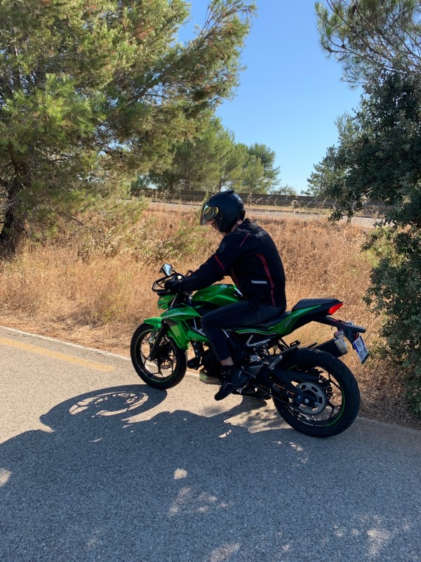 permis moto A1 sur moto et scooter 125 cm3 sur Pélissanne